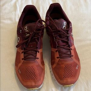 On running mens size 9.5